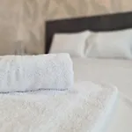 Family Garden - Bright 1br Apartmán *