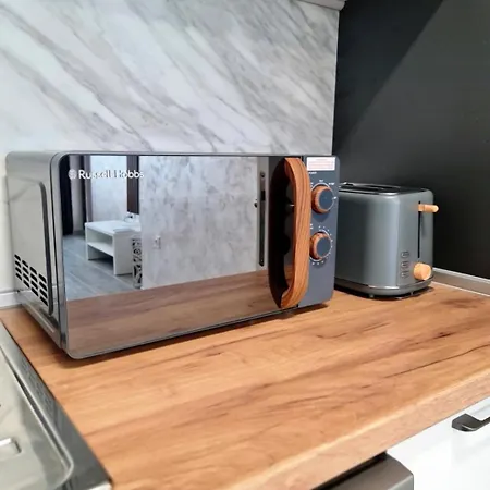 Family Garden - Bright 1br * 바르나