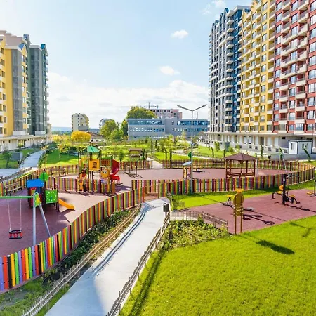 아파트 Family Garden - Bright 1br